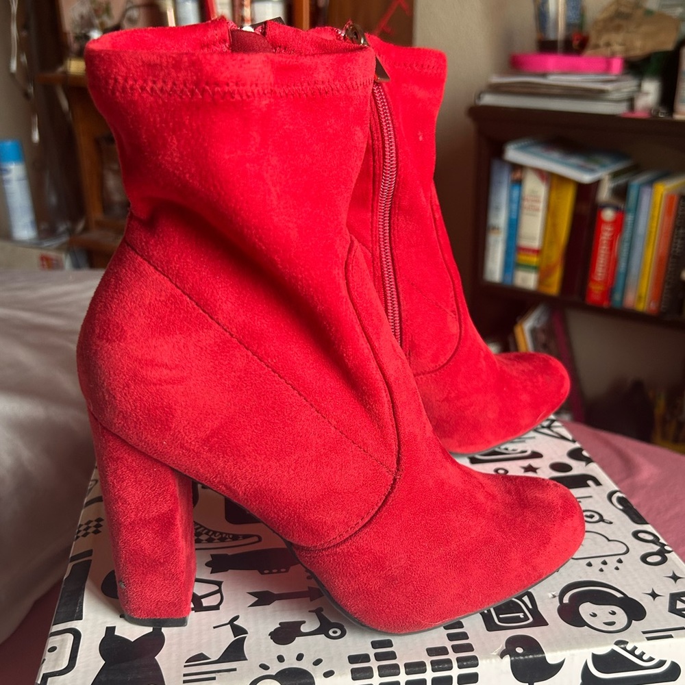 Suede boots